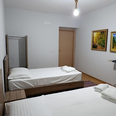 Center Apartment 2 Shkodër 외부 사진